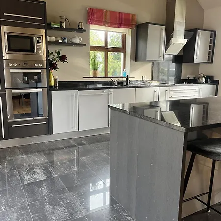 Modern With Sea Views * Spiddal