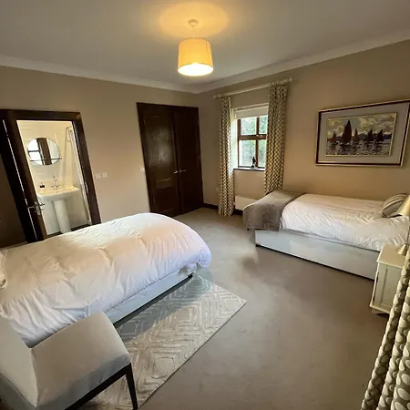 Holiday home Modern With Sea Views Spiddal